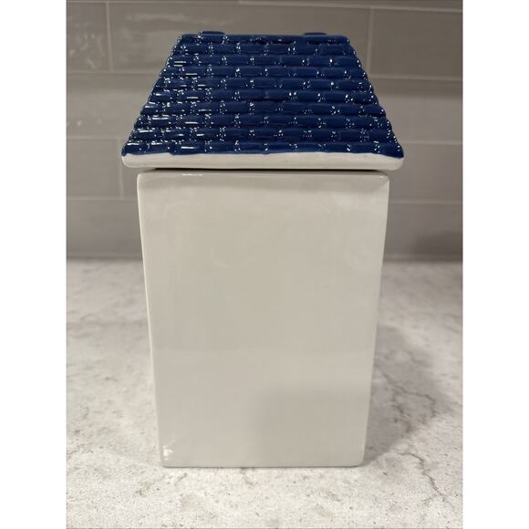 NEW Ceramic COOKIE JAR Blue White Floral Chinoiserie Vintage House Design Cute!! - Picture 4 of 12